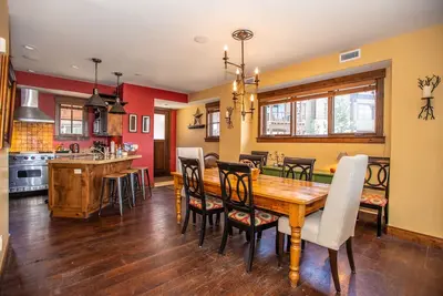 Image de Parcourez les sentiers de montagne juste devant votre porte! Silver Star 3 chambres