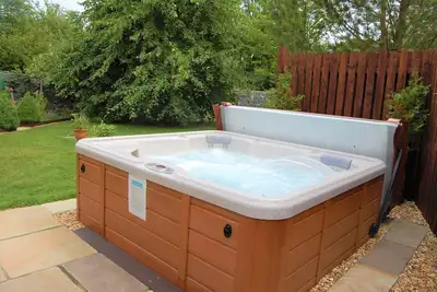 Image de Nouveau luxueux cottage 5 * avec bain à remous, adapté aux familles, par Galway