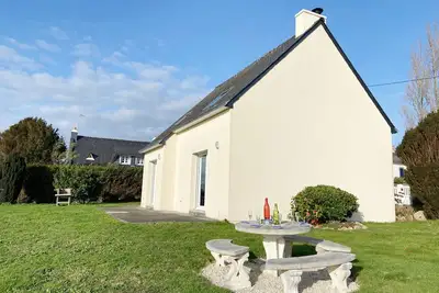 Image de Kerbachique - Maison avec jardin en location de vacances Ă Plouharnel, Morbihan Sud - C89