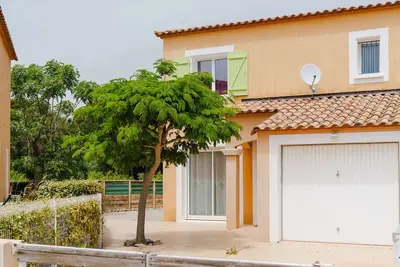 Image de Villa spacieuse 4 pièces, 6 couchages, terrasses ensoleillées, animaux acceptés, parking, proche plage