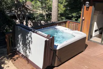 Image de Retraite de vacances de Mill Valley avec bain à remous, trampoline et vues