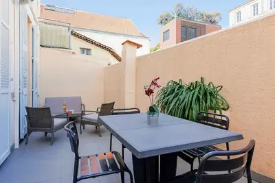 Image de Bessons-1884-Appartement avec une grande terrasse