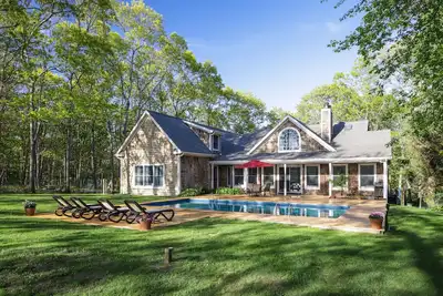 Image de Amazing Hampton Styled Getaway
