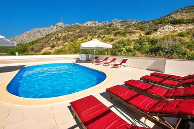 Image de Bel appartement avec Wifi, piscine, climatisation, terrasse, animaux admis et parking