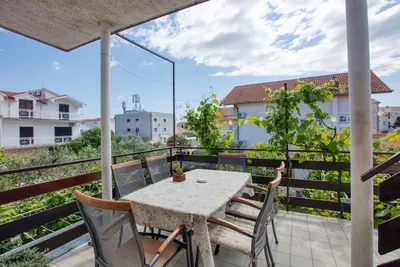 Image de Appartement de deux chambres avec la terrasse Vodice (A-15228-a)