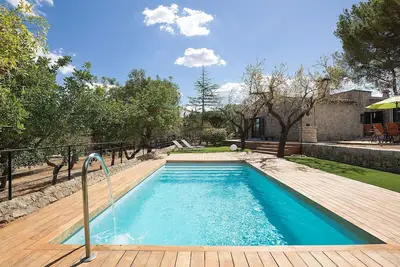 Image de Belle maison de vacances privée avec Wifi, piscine privée, Tv, patio, vue panoramique, parking
