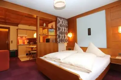 Image de Appartement type \"Hahnenkamm\" E - *** Landgasthof Schuster