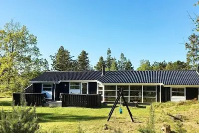 Image de Maison de vacances pour 10 a Jerup-By Traum