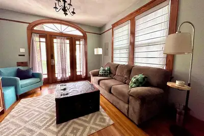 Image de Mid City 2 Br dans la belle maison des arts et de l'artisanat