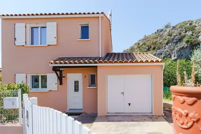 Image de Villa climatisée 4 pièces avec terrasse, Wifi, garage, proche de la plage, animaux acceptés