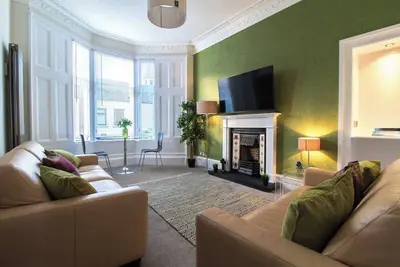 Image de West Highland Apartments 'The Nevis' au coeur du centre-ville de Milngavie