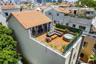 Image de Penthouse & Jacuzzi in Neve Tzedek by FeelHome