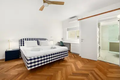 Image de Beach Penthouse & Terrace near Hilton by FeelHome
