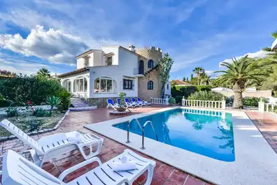 Image de Petra, grande villa avec piscine privée en Benissa para 10 pax. wifi grauit