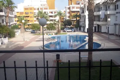 Image de Bel appartement avec piscine à côté de la plage