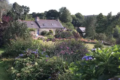 Image de Maison de campagne Meuble de Tourism 3 *, St Thois, Châteauneuf du Faou