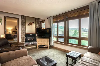 Image de Condo de vacances! Vélo, randonnée et poissons! * Unité de montagne 102 du Granby Ranch 3bd 2ba *