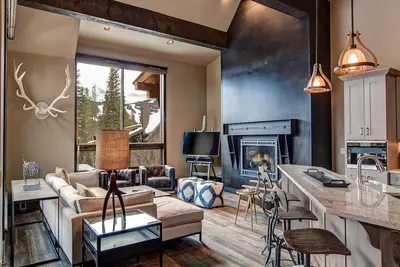 Maison de ski de luxe de montagne moderne de Shock Hill avec 2 chambres de maître