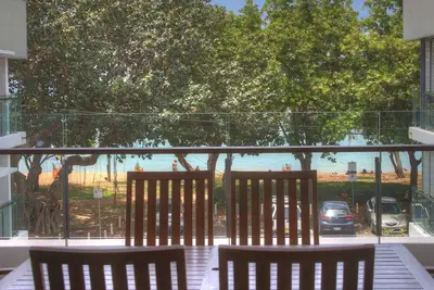 Image de Maggies Beachfront Apt. 8