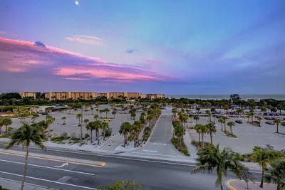 Image de En face de Siesta Key Beach, vue sur le golfe, piscine, tennis, parking, balcon, WiFi