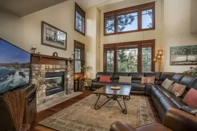 Image de The Timbers Townhome # 1071- 4 Couples Bedrooms Plus Huge Loft for Kids, salle de jeux, spa privé, Wifi