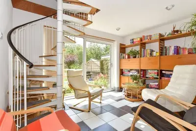 Image de Charmante maison de 4 chambres et 3 salles de bains à Hutton, Brentwood, un véritable chez-soi