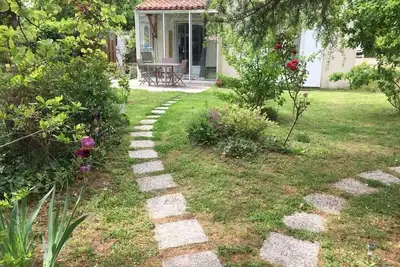 Image de location meublée 4 personnes \"Le cèdre bleu\" ***