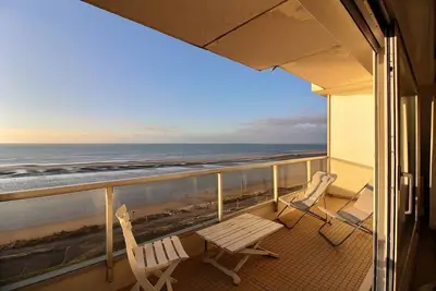 Image de Reale I5 : Appartement face mer pour 8\/9 personnes, au 5ème étage avec balcon face mer
