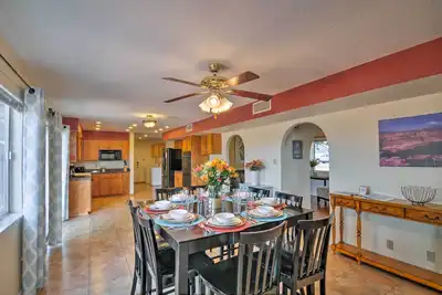 Image de Cozy Page Home w \/ Views & Grill - Près du lac Powell