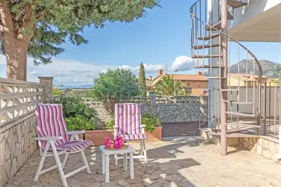 Image de 2029-Grecs Roses Maison avec wifi, Smart Tv, jardin et parking