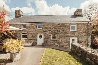 Image de Cefn Uchaf Cottage, familial et convivial Ă Llanbedr, Ref 972885