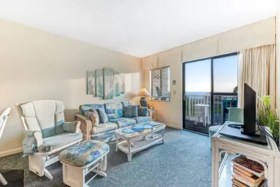 Image de Nouvelle Liste! Invitant condo front de mer w / piscines partagées, bain à remous et accès à la plage