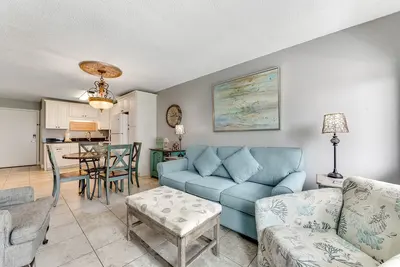 Image de Nouvelle Liste! Golfe vue condo w / balcon et piscines partagées / bain à remous / gym-promenade de la plage
