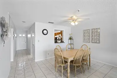 Image de Sea Breeze 406 2br 2ba