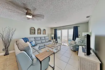Image de Sea Breeze 403 2br 2ba