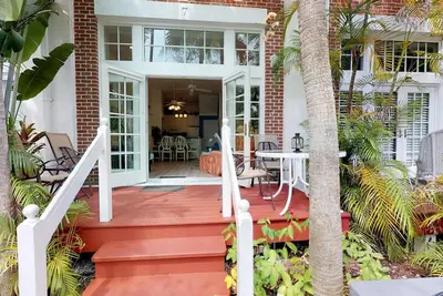 Image de Foundry - Location vacances à la semaine - Piscine commune - 2bd / 2. 5ba