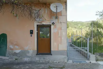 Image de Appartement de 2 chambres à Levanto - parfait pour visiter la Cinqueterre en Italie!
