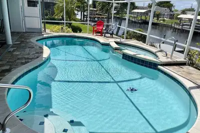 Cape Coral dream villa piscine privée, jacuzzi, accès au golf au Mexique