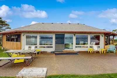 Image de Accueil Bayfront w / piscine partagée et accès tennis, près de la ville et des plages!