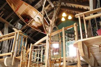 Image de Cabine verte, unique, confortable et ouverte