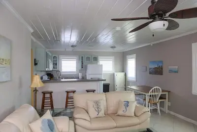 Image de Port Salerno \/ Manatee Pocket Guest Cottage