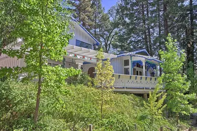 Image de Maison de conte de fées, charmant et charmant, 14 miles du parc national de Yosemite