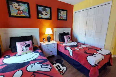 Image de Parfait pour vos Vacances Disney! Wi Fi gratuit et télévision par câble dans toutes les chambres.