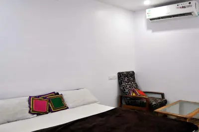Image de Unité 15 Chambre belle et propre pour rester