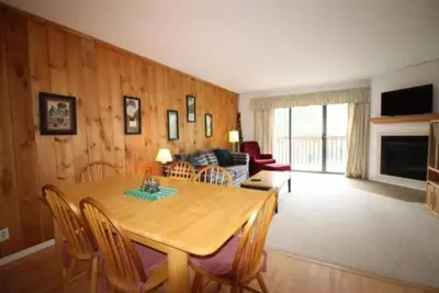 Image de Emplacement idéal pour une famille qui profite de la station Waterville Valley toute l'année!