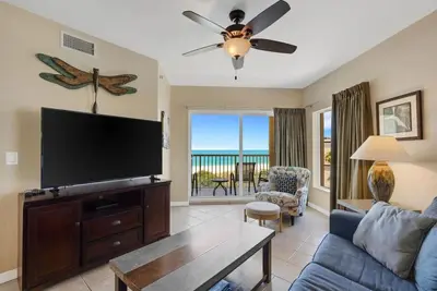 Image de Treasure Island Top Floor 610n Nouvelle Liste 2 chambres 2 salles de bain Gulf Front Wifi Piscine chauffée Parking gratuit