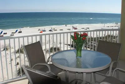 Image de Condo sur la plage au quatrième étage à l'île Royale