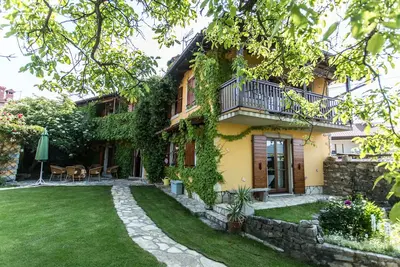 Image de Gîte rural de charme au coeur des vignes karstiques