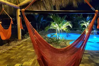 Image de * Seabreeze -Yes Plz! Nouvelle piscine d'eau salée chauffée et spa de 4 chambres! Faites des souvenirs ici!