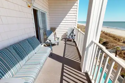 Image de Grande section 6br Oceanfront / Ocean Drive - Condo Ă Myrtle Beach Nord - Wifi gratuit